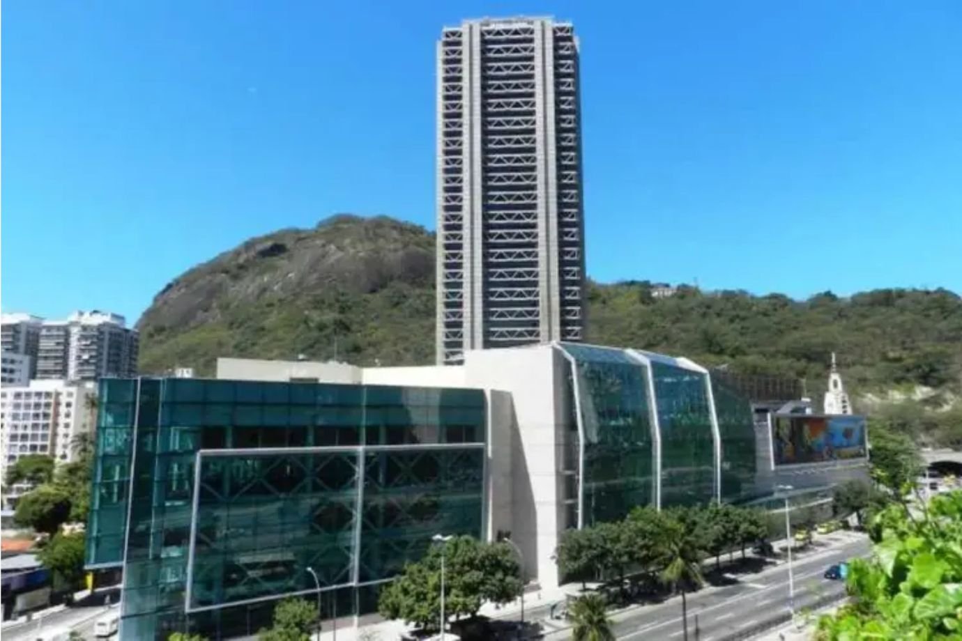 Desastre no Iguatemi: Compras e Vendas em Queda Livre! É Hora de Acelerar o Crescimento!
