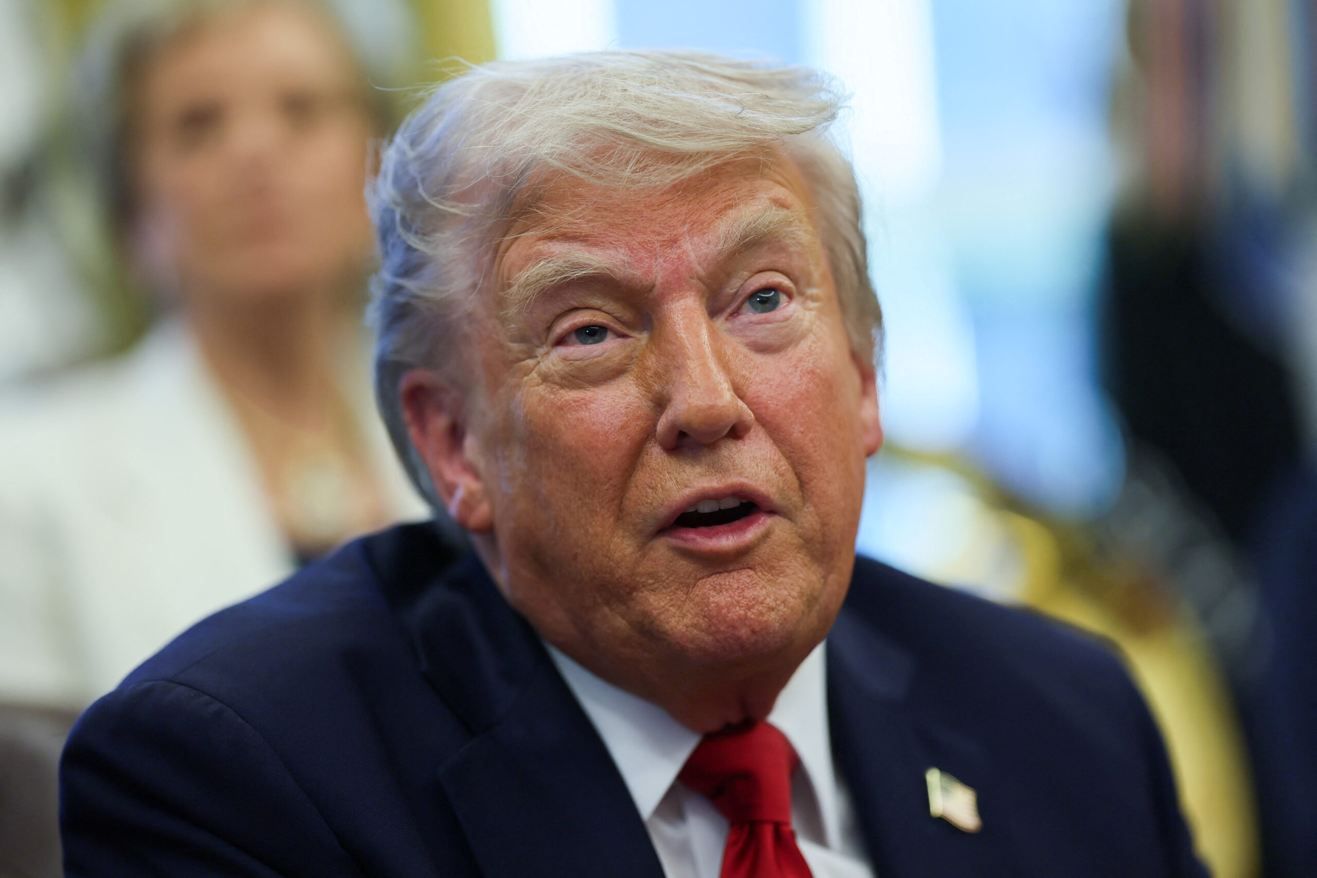 Escândalo: Quem Estará no Jantar Secreto de Trump?!