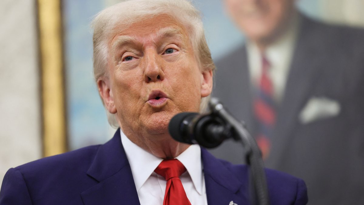 TRUMP EXPOE CHINA: Acordo de Tarifas TOTALMENTE QUEBRADO!