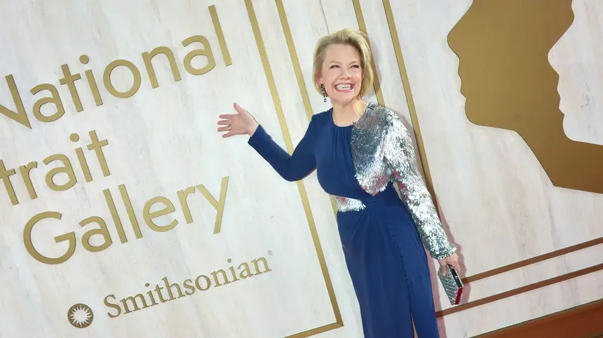 TRUMP EXPLODE EM CONTROVÉRSIA: Demite Diretora da National Portrait Gallery por Defensar a DIVERSIDADE!
