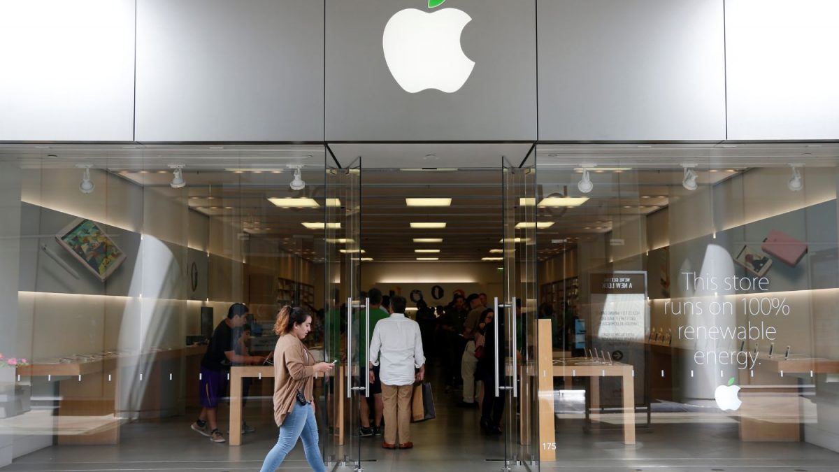 "Parafusos Minúsculos Impedem iPhones de Nascerem em Solo Americano!"