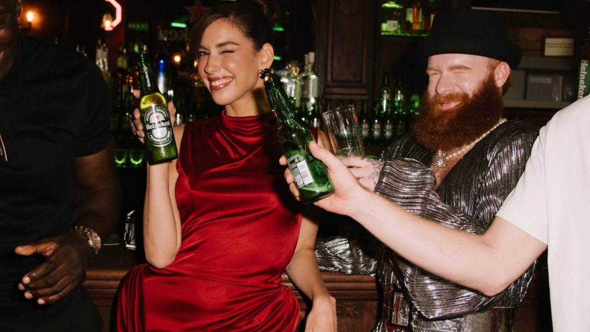 Camila Coutinho Chocando o Mundo: A Estrela da Heineken Clama pelo Detox Digital!