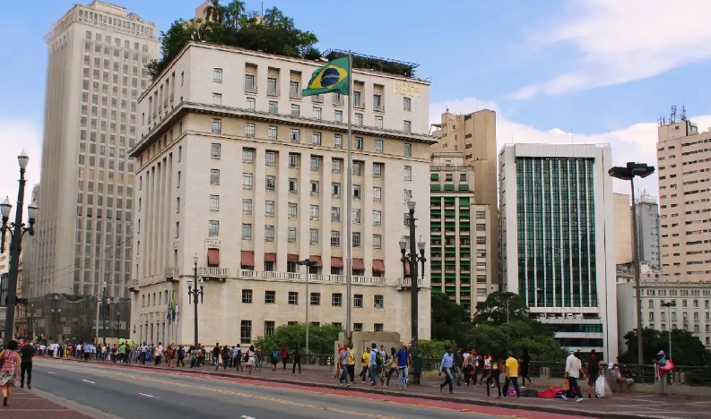 Escândalo em SP: Veja Quanto a Prefeiturade Pagou a Estrelas em 2025!