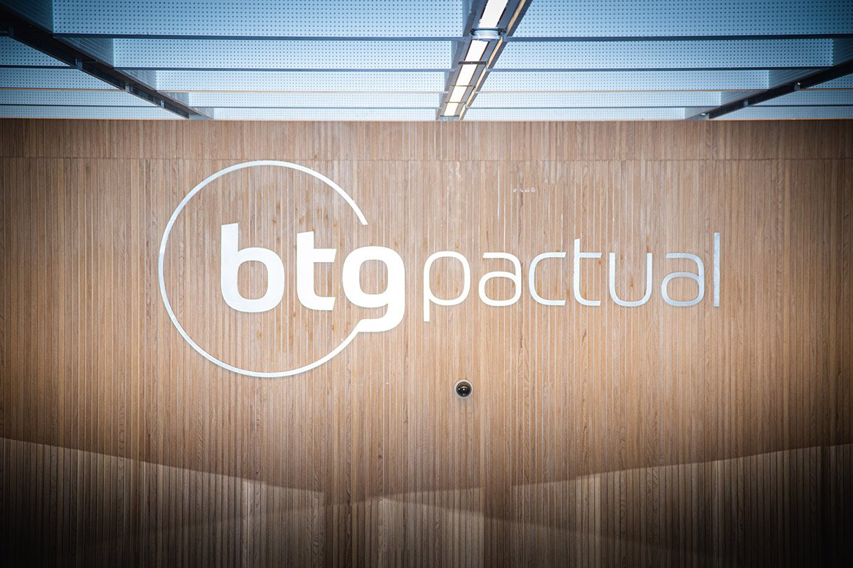 BTG Pactual EXPLODE em lucros! R$ 4,5 bi no 3º trimestre! Recorde que choca!