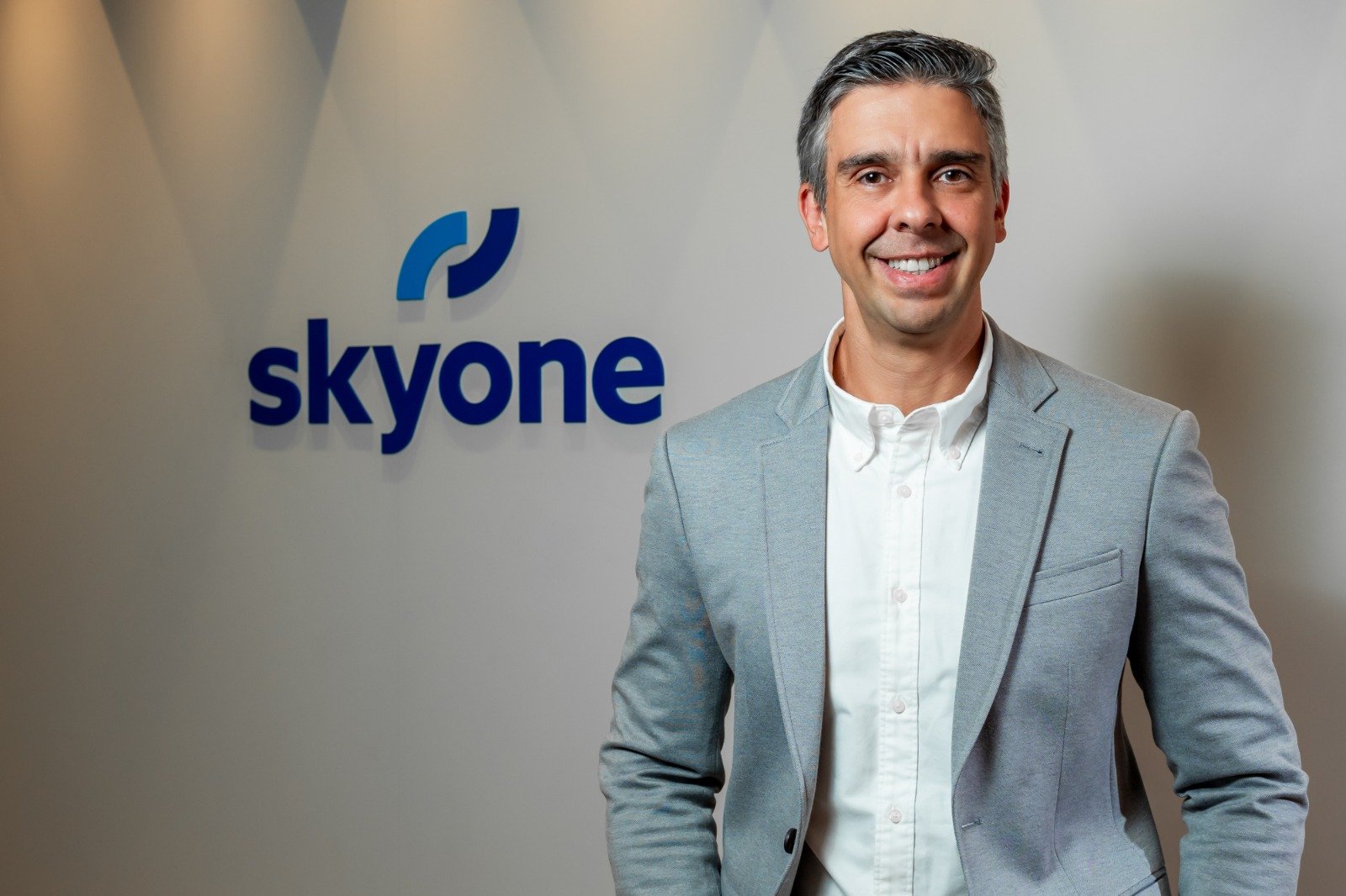 Após 3 Anos de Romance, Advent Lança Investida Choque na Tese de IA da Skyone!